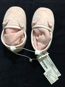 ZARAHOME女童家居鞋带脚踝保护棉聚酯纤维全新，正品，未