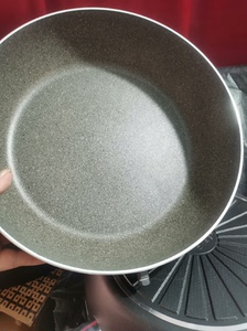 巴拉利尼墨西拿28厘米煎炒锅全新宝贝锅外面有划痕，锅里面没有