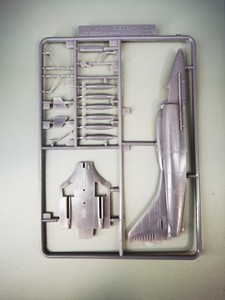 大连玩具厂出品1：100战机模型，A4天鹰II型大约30多年