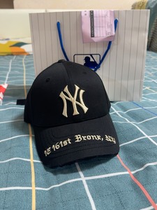 MLB帽子.2024年2月14号买的.新的.在哈西万达专柜买