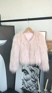 裸粉色肉粉色貉子毛编织皮草短款超短款高腰皮草外套。衣长大概4