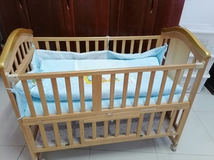 邦罗欧婴儿床实木新生儿宝宝bb摇篮多功能无漆可移动儿童拼接大