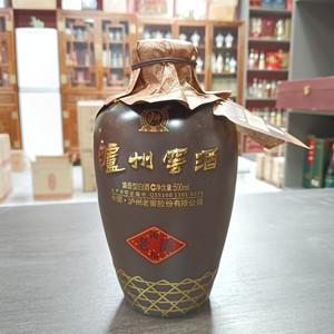 2015年泸州窖酒陶坛老酒，产自泸州老窖股份有限公司