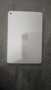 苹果平板mini4 港版64g 全原装，无拆修，功能正常，电