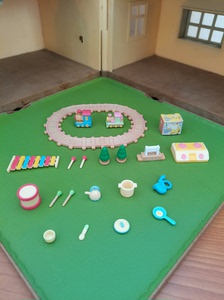 森贝儿绝版儿童宝宝玩具，森林家族儿童轨道玩具小火车，配件如图