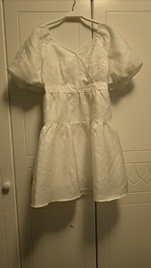 商场同款ONLY夏季中长款白色后背绑带连衣裙