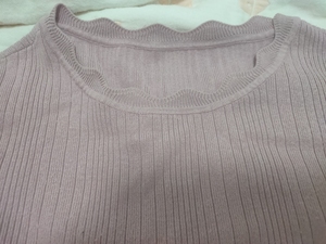 Moda织针衫，藕粉色，晚上灯光拍的有色差，便宜出，包邮。