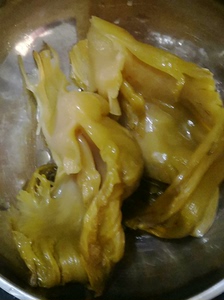 重庆正宗农家老坛泡菜，妈妈自己做的无任何防腐剂，坛子里有辣椒