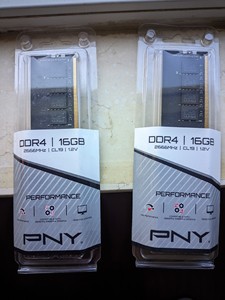 美商必恩威PNY DDR4 2666 内存条，单根16g，超