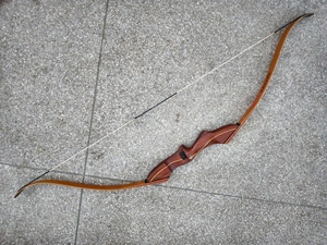 美国PSE尖牙35磅1.4米反曲弓，箭，箭袋，上弦带和包等等