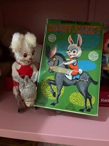 vintage发条玩具 兔子骑驴 跳跳马 小熊翻书 小熊喝水