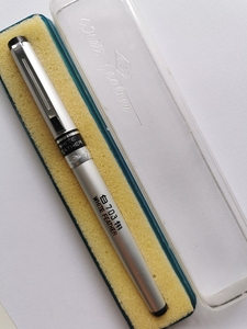 实用老钢笔，91年12月丹东金笔总厂产白翎703胜利尖铱金笔