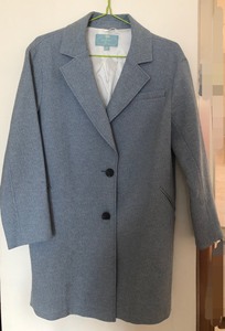 伊芙丽蓝色大衣，M码，专柜买入，7成新，含20%羊毛