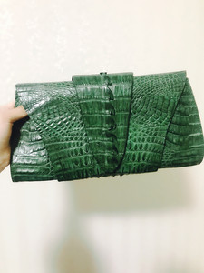 DIPI墨绿色整张鳄鱼皮手拿包手包皮包，适合各种场合的整张鳄