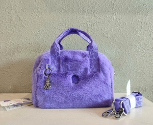 kipling新款斜挎包波士顿包冬季毛绒系列包包女紫色单肩手