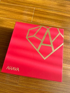 AHAVA洗护沐浴三件套 每瓶300ml 带礼盒包装送礼体面