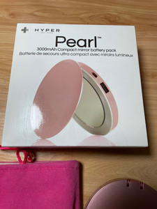 pearl 便携充电化妆镜子， 可当充电宝使用 自带LED灯