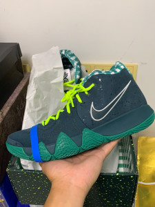 Kyrie 4 欧文4代 绿龙虾特殊盒