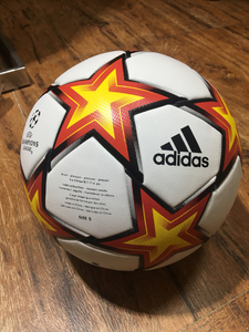 2022欧冠足球比赛用球乳胶内胆PRO级专业赛事热粘合比赛用