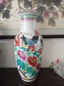 七八十年代花瓶！品相完整，有自然岁月痕迹！高度46厘米！老房