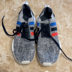 三叶草Adidas NMD R1 pk纯黑白粉灰噪音红蓝条B