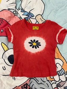UNIF 胸口印花 太阳花红色短袖t恤 S码。