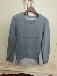 ROEM 专柜购入 灰蓝色 羊毛拼接两件套毛衣 很保暖  m