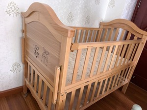 卡比龙婴儿床实木婴儿床纯榉木拼接床