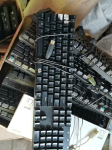 虹龙机械键盘，K350，几种牌子，成色不错如图，一共几十个，