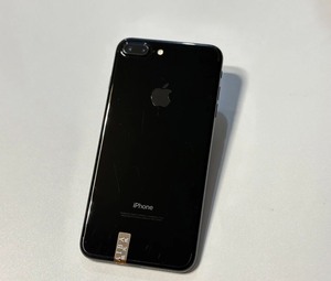 苹果7P亮黑色全新机未激活32G 港版 移动联通插卡即用 电