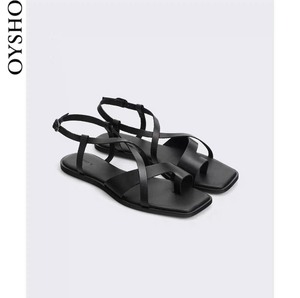 Oysho 皮革交叉条带设计搭扣平底凉鞋