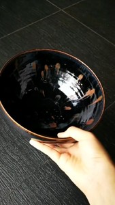 磁州窑铁绣花碗，规格大，釉色漂亮，黑瓷细腻油润，孤品大气古朴