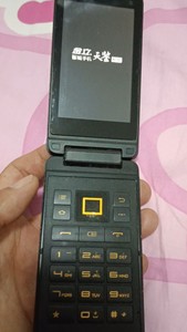 Gionee/金立GN600手机。开机屏好，触摸正常。功能正