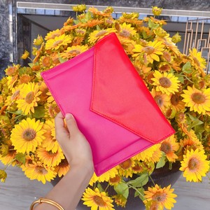 兰蔻 礼品 玫红+橙色信封包 化妆包 时尚元素收纳手拿包 卡