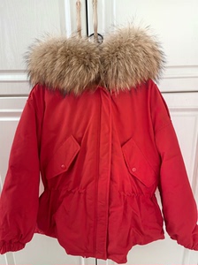 韩国代购 正红色超大狐狸毛领羽绒服 分量感十足，价格绝对实惠