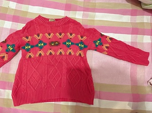 玫红色女童韩系毛衣，120码，8.5成新。1件不包邮，5件以
