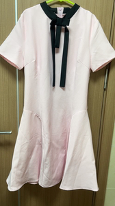 vltn粉色连衣裙m码 微商850入 版型很好显瘦显高 穿过