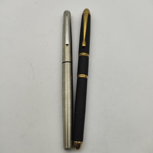 两支奇怪老钢笔 一支笔尖奇怪花纹的英雄，没有看到具体型号 一