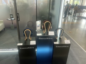 宝华伟健各个系列音响耳机，北京展示项目活动结束，卖线上促销价