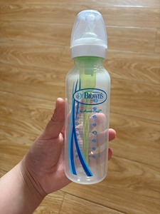 美国布朗博士奶瓶 仅消毒 未使用 自带3段奶嘴 PP材质