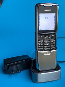 888原装正品诺基亚8800  ，不锈钢机身经典8系滑盖手机
