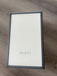 从佛罗伦萨小镇购买的正品Gucci女鞋 防尘袋  身份卡齐全