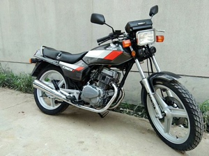 二手摩托车进口双杠本田王CBT125，原版原车，怠速稳定声音