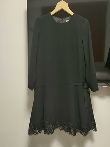 reneevon瑞妮芬黑色连衣裙36码，底边蕾丝设计，胸围9