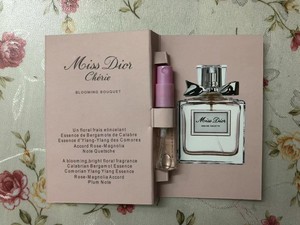 全新正品Dior迪奥粉色花漾甜心香水小样【一支包邮买二送一】