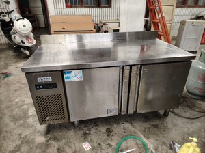 商用冷藏保鲜工作台饭店台式冰柜冷冻柜不锈钢展示柜制冷操作吧台