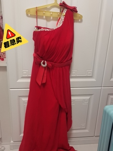 红色礼服裙 长款 挺新的！50元包邮哦！