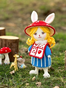 新妈咪手作爱丽丝兔子玩偶手工diy编织毛线娃娃钩针可订制成品