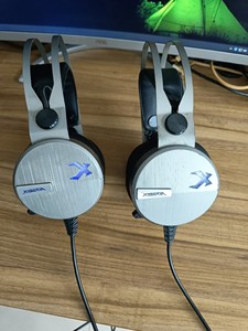 西伯利亚ko头戴式耳机，有两个颜色，7.1声道短麦单USB接