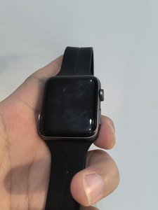 苹果手表 S3  8G内存  手表软件很小的  嘎嘎耐用